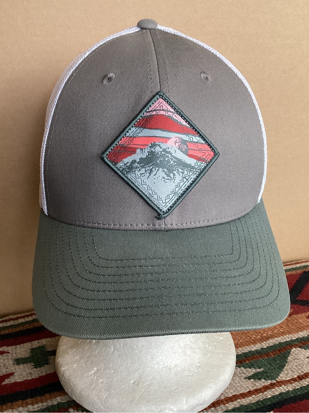 Columbia SnapBack Trucker Hat Women’s Mountain Sunset